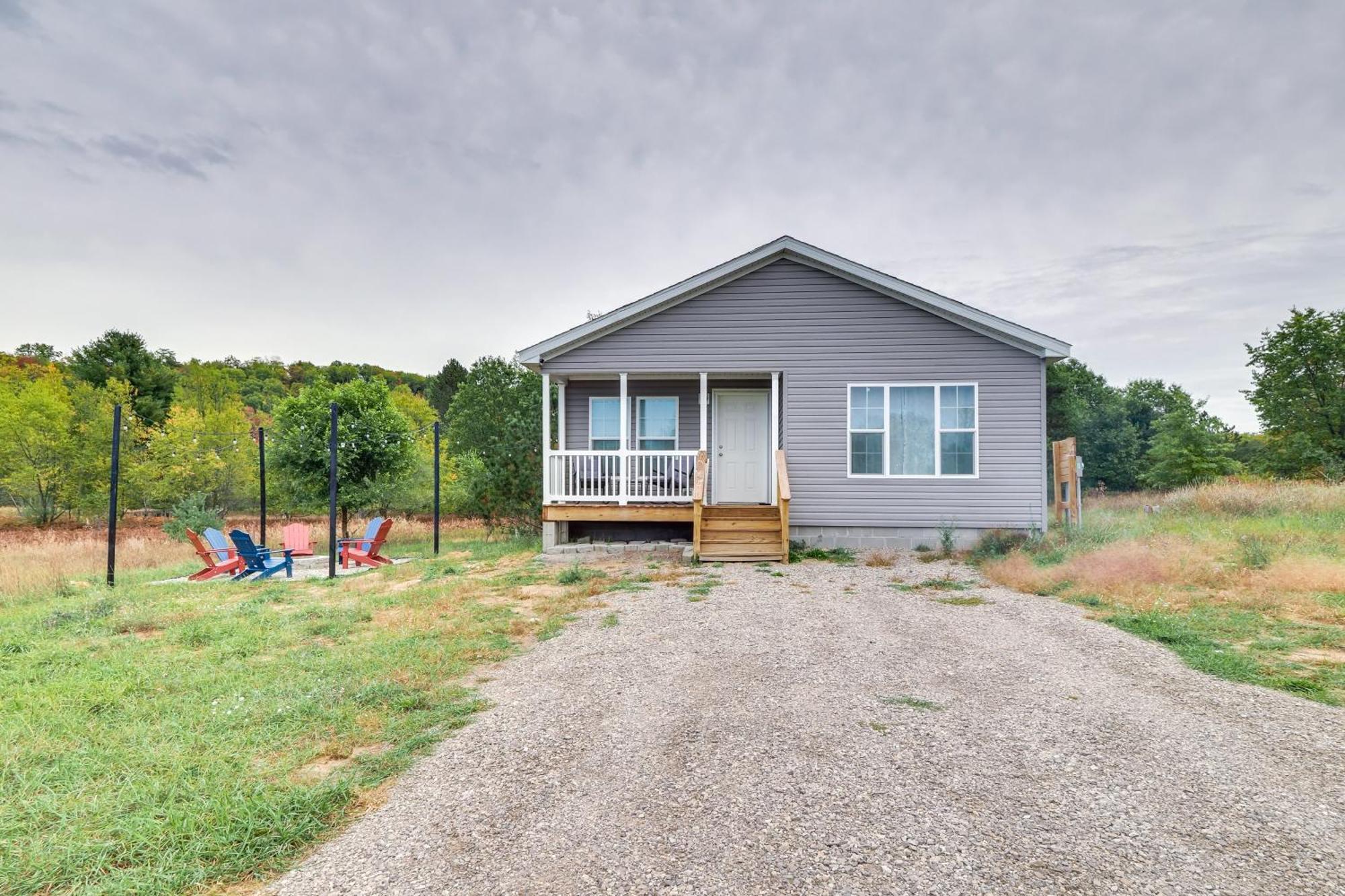 Family Home In Rapid City About 4 Mi To Torch Lake! Exteriör bild